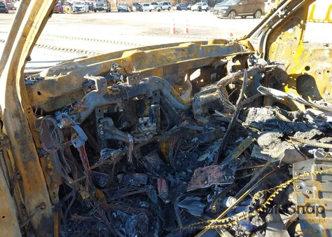 2015 GMC Yukon Denali z USA, uszkodzony, nr VIN 1GKS2CKJ0FR567179